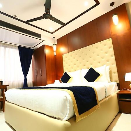 Sanca International Hotel In Patel Nagar Delhi 뉴델리 외부 사진