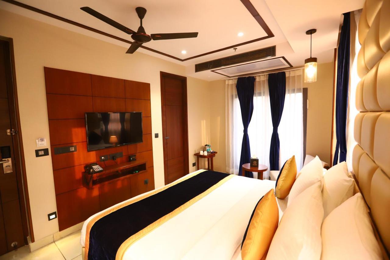 Sanca International Hotel In Patel Nagar Delhi 뉴델리 외부 사진