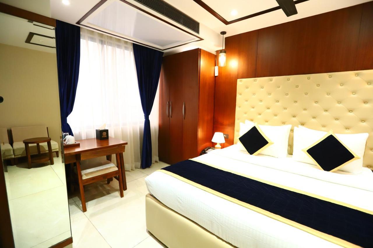 Sanca International Hotel In Patel Nagar Delhi 뉴델리 외부 사진