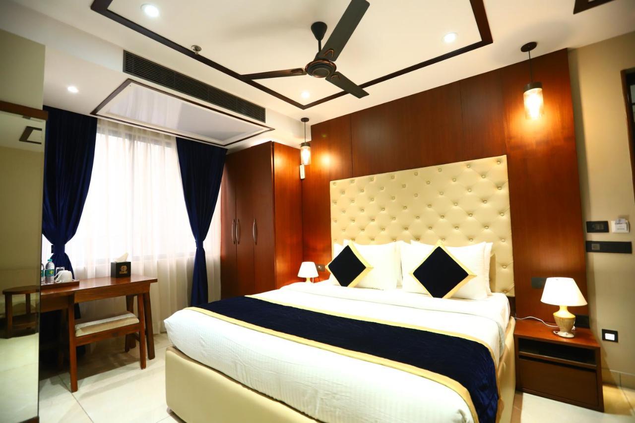 Sanca International Hotel In Patel Nagar Delhi 뉴델리 외부 사진