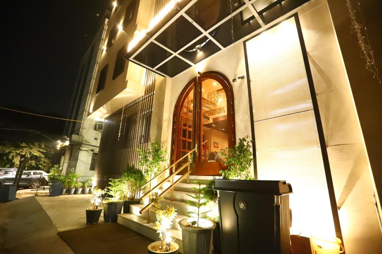Sanca International Hotel In Patel Nagar Delhi 뉴델리 외부 사진