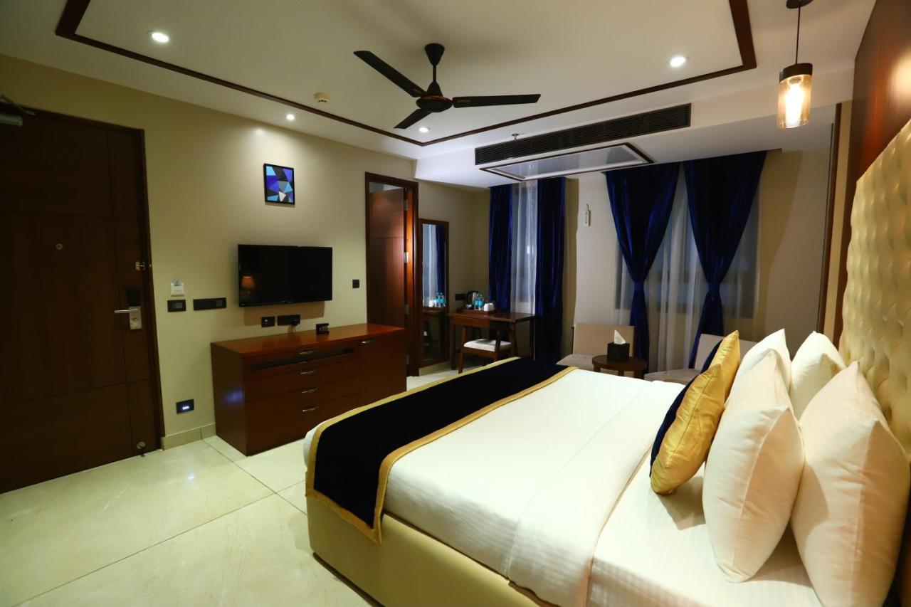 Sanca International Hotel In Patel Nagar Delhi 뉴델리 외부 사진