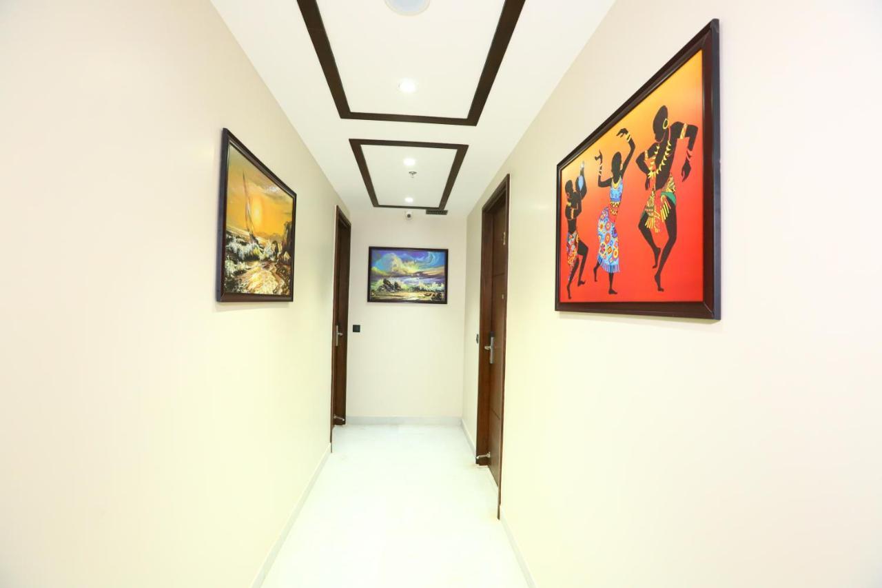 Sanca International Hotel In Patel Nagar Delhi 뉴델리 외부 사진