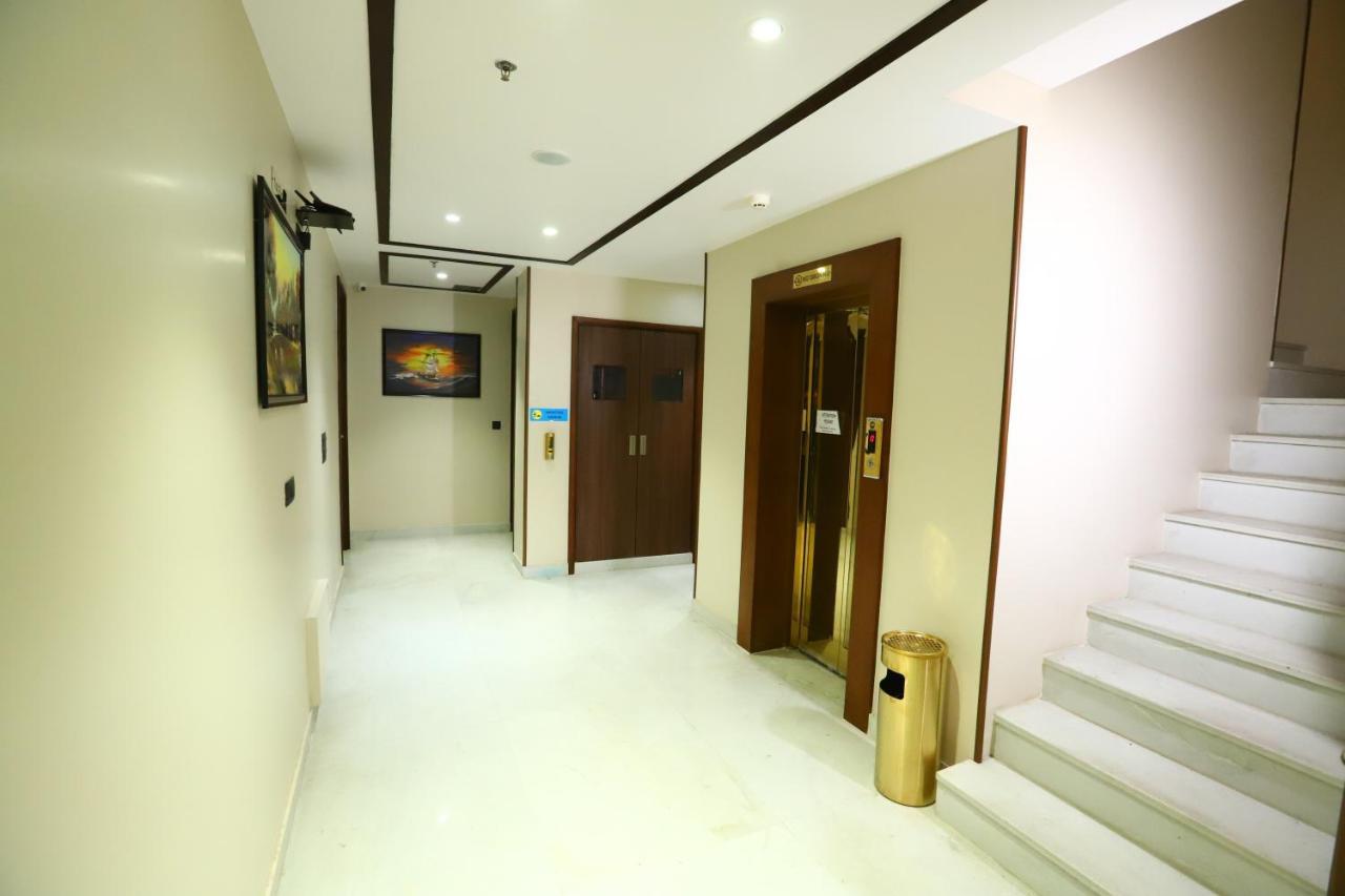 Sanca International Hotel In Patel Nagar Delhi 뉴델리 외부 사진