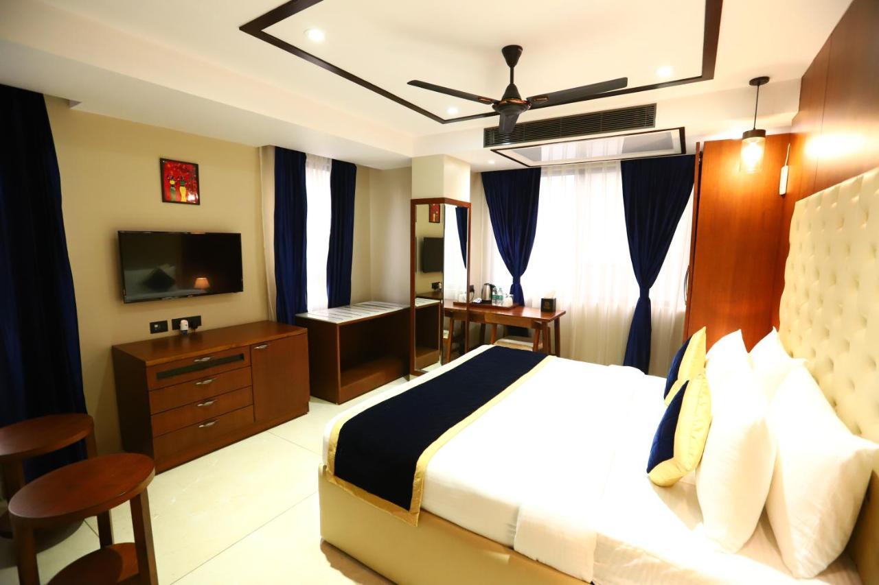 Sanca International Hotel In Patel Nagar Delhi 뉴델리 외부 사진