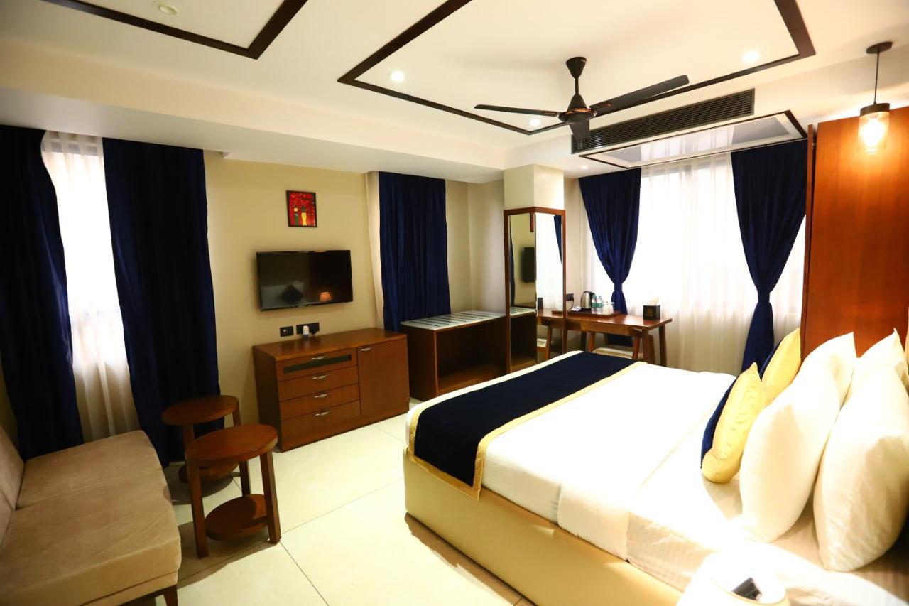 Sanca International Hotel In Patel Nagar Delhi 뉴델리 외부 사진